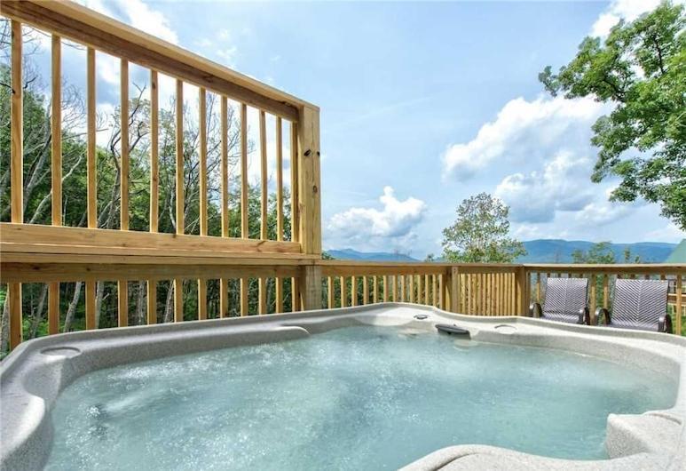 Walnut Ridge Cabin. Sleeps 7-11! Hot Tub, Pool Table, Minutes To Downtown Gatlinburg! Exterior foto